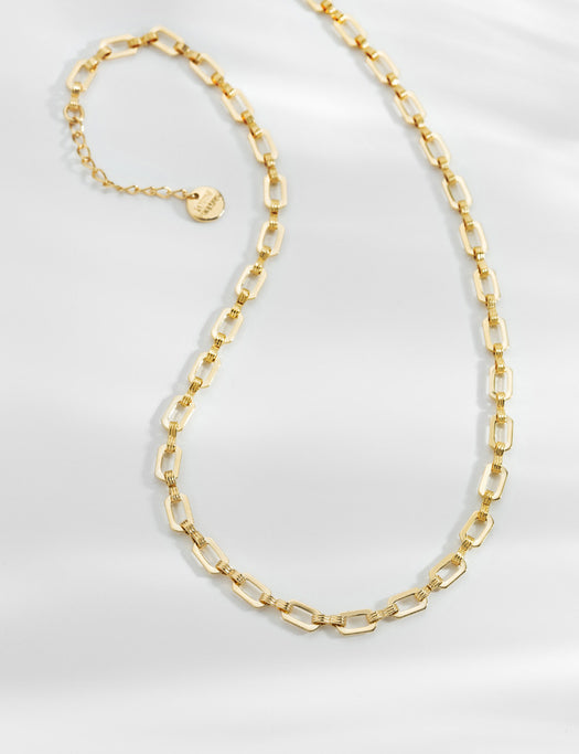 collier-maille-trombone-dorée-gyptis